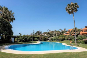 Bougainvillea Bay Estepona with Parking